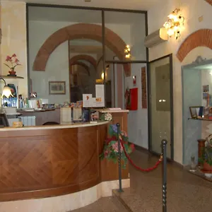 Hotell Leonardo Pisa